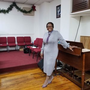 Meet your Posher, Denise